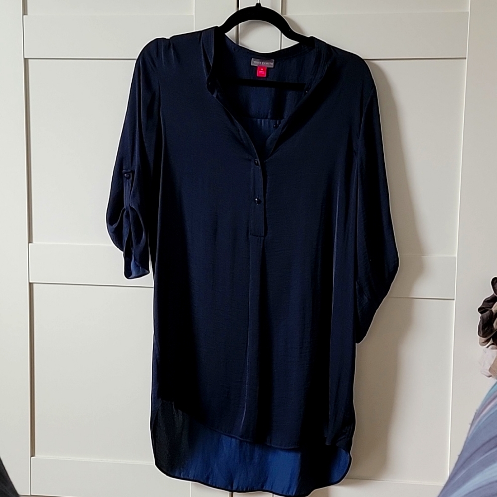 Vince camuto silky navy shirt